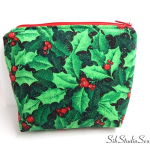 Holly Berry Makeup Bag, Wipeable Interior, 6.5 x 5 x 2 inches, Zipper Closure image 9