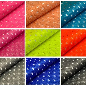 Puede incluir: Una colecci&oacute;n de 10 colores diferentes de tela de malla con un patr&oacute;n de puntos blancos. La tela est&aacute; doblada por la mitad y los colores son rosa, naranja, azul verdoso, verde, naranja, gris, azul, gris y negro.