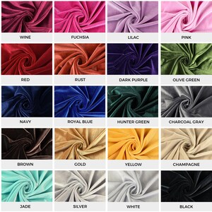Pu&ograve; includere: Una cartella di campioni che mostra 16 colori diversi di tessuto in velluto. I colori sono: vino, fucsia, lilla, rosa, rosso, ruggine, viola scuro, verde oliva, blu navy, blu reale, verde cacciatore, grigio antracite, marrone, oro, giallo, champagne, giada, argento, bianco e nero.
