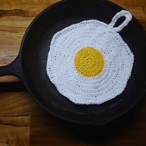 Handmade Fried Egg Cotton Potholder, Crocheted Fried Egg Cotton Potholder, Cotton Potholder Fried Egg