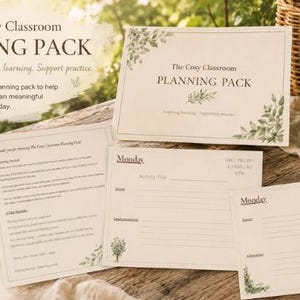 Puede incluir: El paquete de planificación The Cosy Classroom incluye varias hojas impresas en formato horizontal A4 con ilustraciones botánicas. Las páginas cuentan con secciones para la planificación diaria, títulos de actividades y notas reflexivas, todo presentado en un diseño limpio con encabezados y pautas.