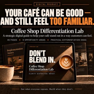Op de afbeelding: Een digitale productgids getiteld Coffee Shop Differentiation Lab weergegeven op een tabletscherm. Het scherm bevat de tekst DON'T BLEND IN en een afbeelding van een latte. Rondom de tablet liggen geprinte pagina's en een keramische koffiemok.