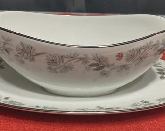 Vintage 1950's Noritake China Pinetta 5689 Japan Gravy Boat Attached Underplate