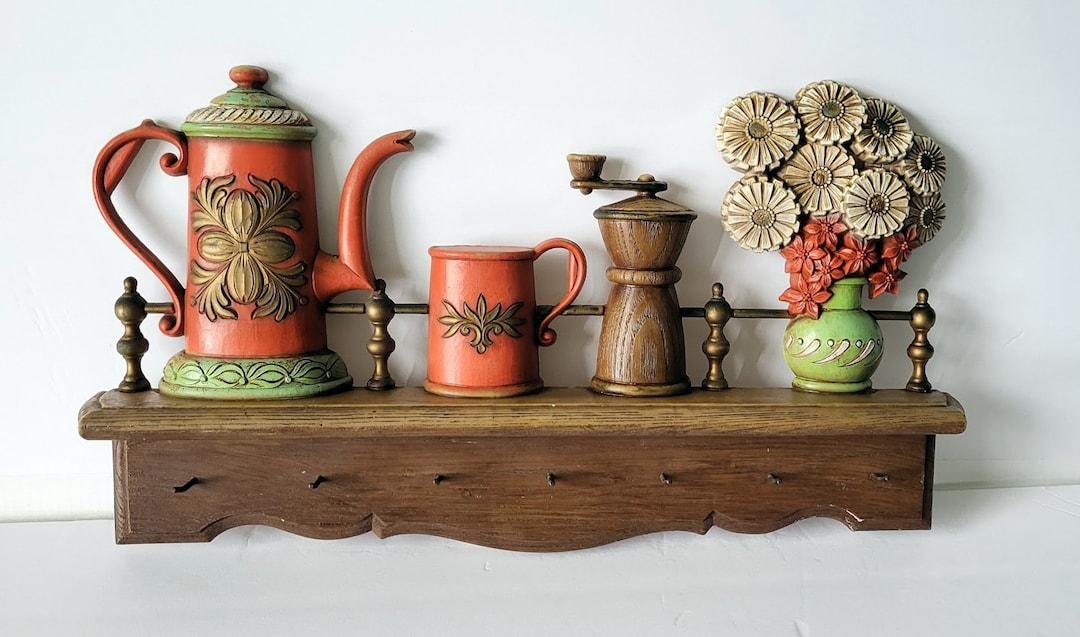 1976 Dart 7457 Kitch Kitchen Wall Six Hook Utensil or Key Holder Made