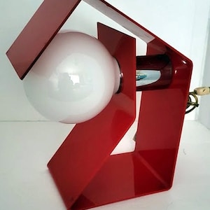 Vintage 1960&#39;s Mid Century Red Lucite Funky Shaped Table Light Lamp