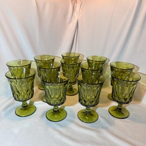 Calici da acqua Noritake, colore verde avocado, set da 12 pezzi
