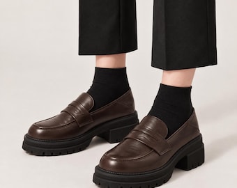 Chunky platform penny loafers, mocassins met profielzool, retro instapschoenen (bruin/zwart)