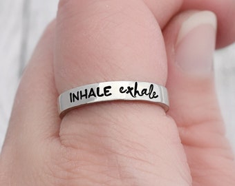 Inspirez Exhale Ring - Citation personnalisée - Bague d’empilage - Bijoux inspirants - Mantra - Affirmation - Argent - Respirez-Yoga-Anxiété -Méditation