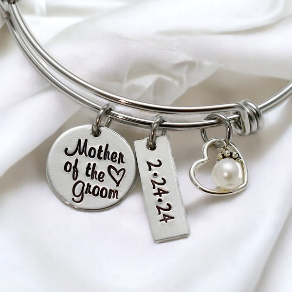 Mother of the Bride Bracelet, Personalized Wedding Gift, Mother of the Groom, MOB, MOG, Wire Bangle, Mother Daughter, Charm Bracelet, Gift
