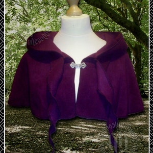 Fleece Tendril Capelet with pixie hood and clasp, Gugel hood, Renaissance, LARP, Medieval, Elven, Woodland, Pixie image 2