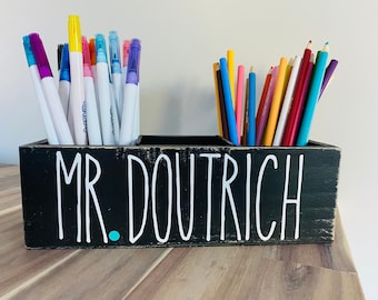 Personalized pencil holder - school gift - Holiday teacher gift - personalized desk decor - Teacher appreciation