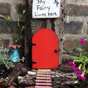 True Red Fairy Door, 6x 4 inches