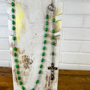 34&quot; Vintage Green Rosary Necklace Made of Metal and Plastic Rosary with Virgin Mary Mother Mary and Saint