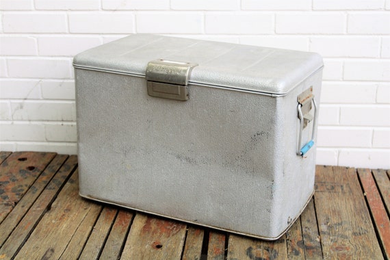 jc higgins metal cooler