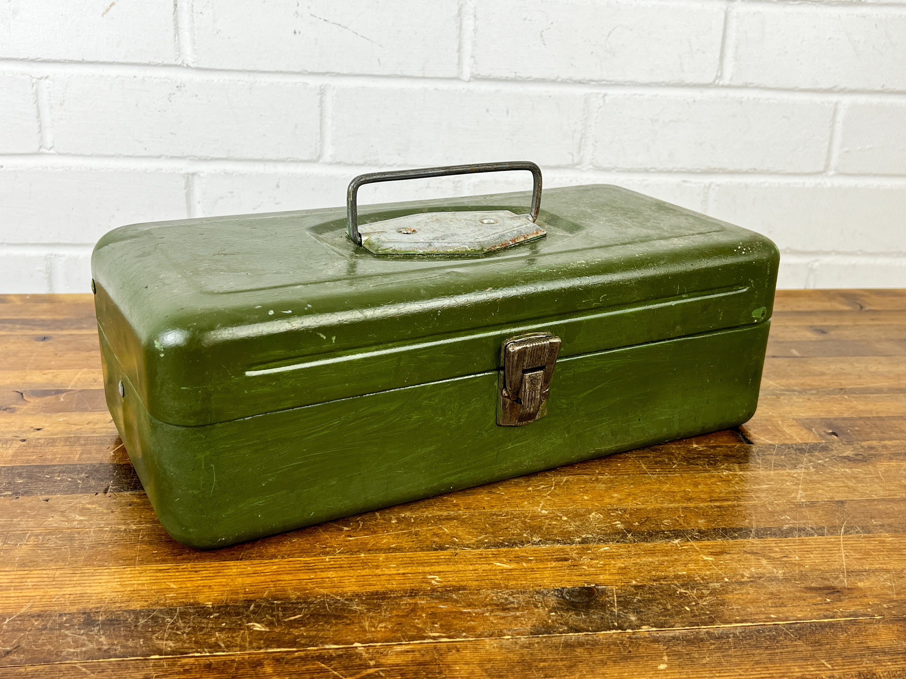 Distressed Vintage Old Pal Green Metal Tackle Box Old Fishing Gear