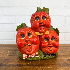 Vintage Halloween Pumpkin Trio Ceramic Mold – Anthropomorphic Jack O’Lanterns with Bowties – Hand-Painted Folk Art Halloween Decor