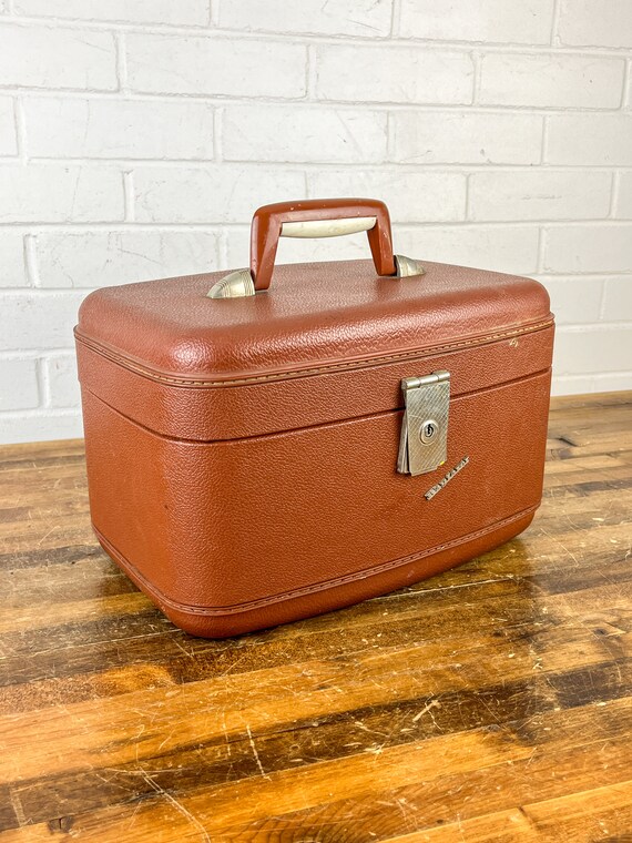 Vintage Brown Train Case With Silver Accents Distressed Makeup
