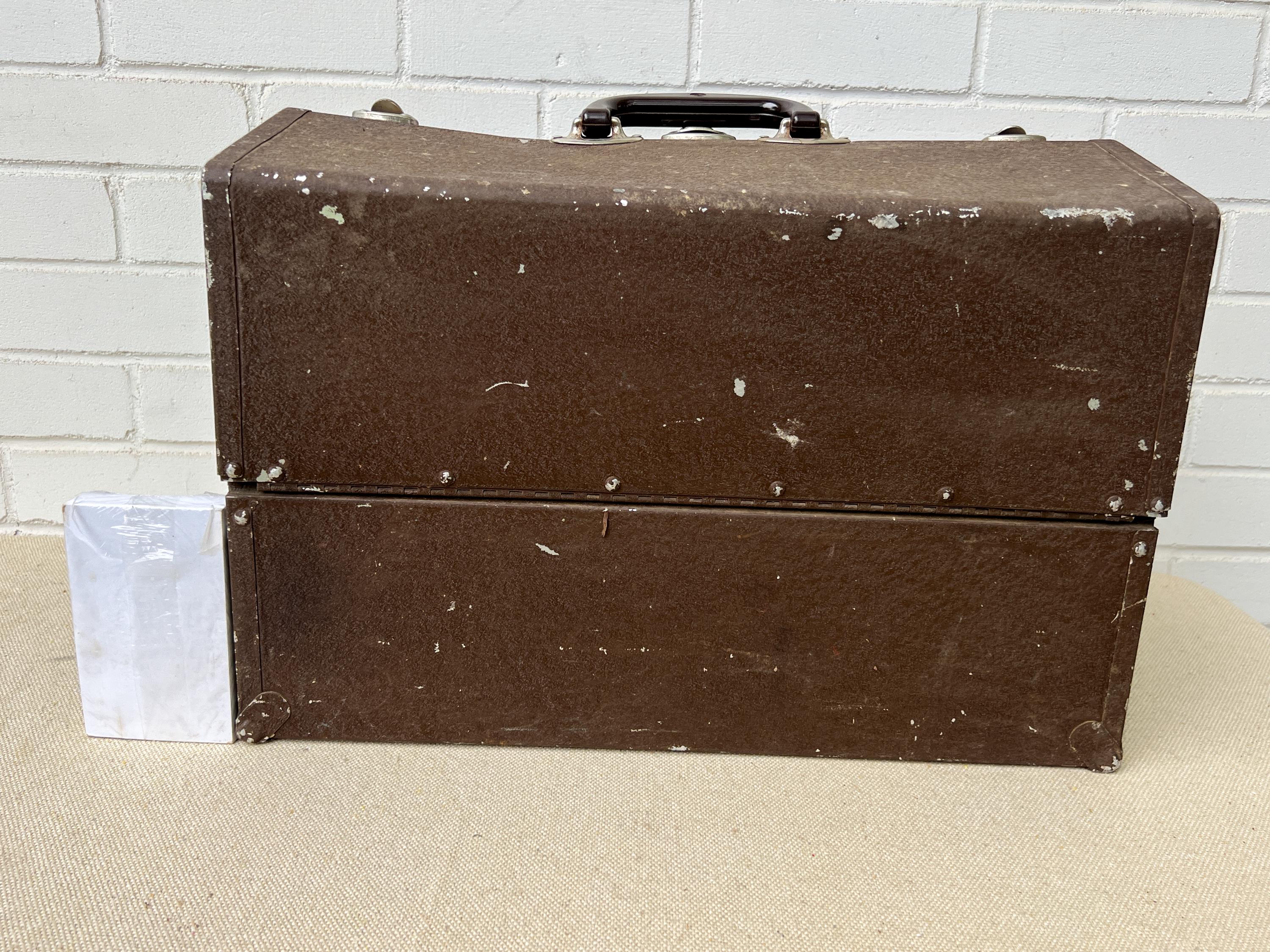 Vintage Brown Metal Philson Spinner 4 Tackle Box 12 x 7 x 8