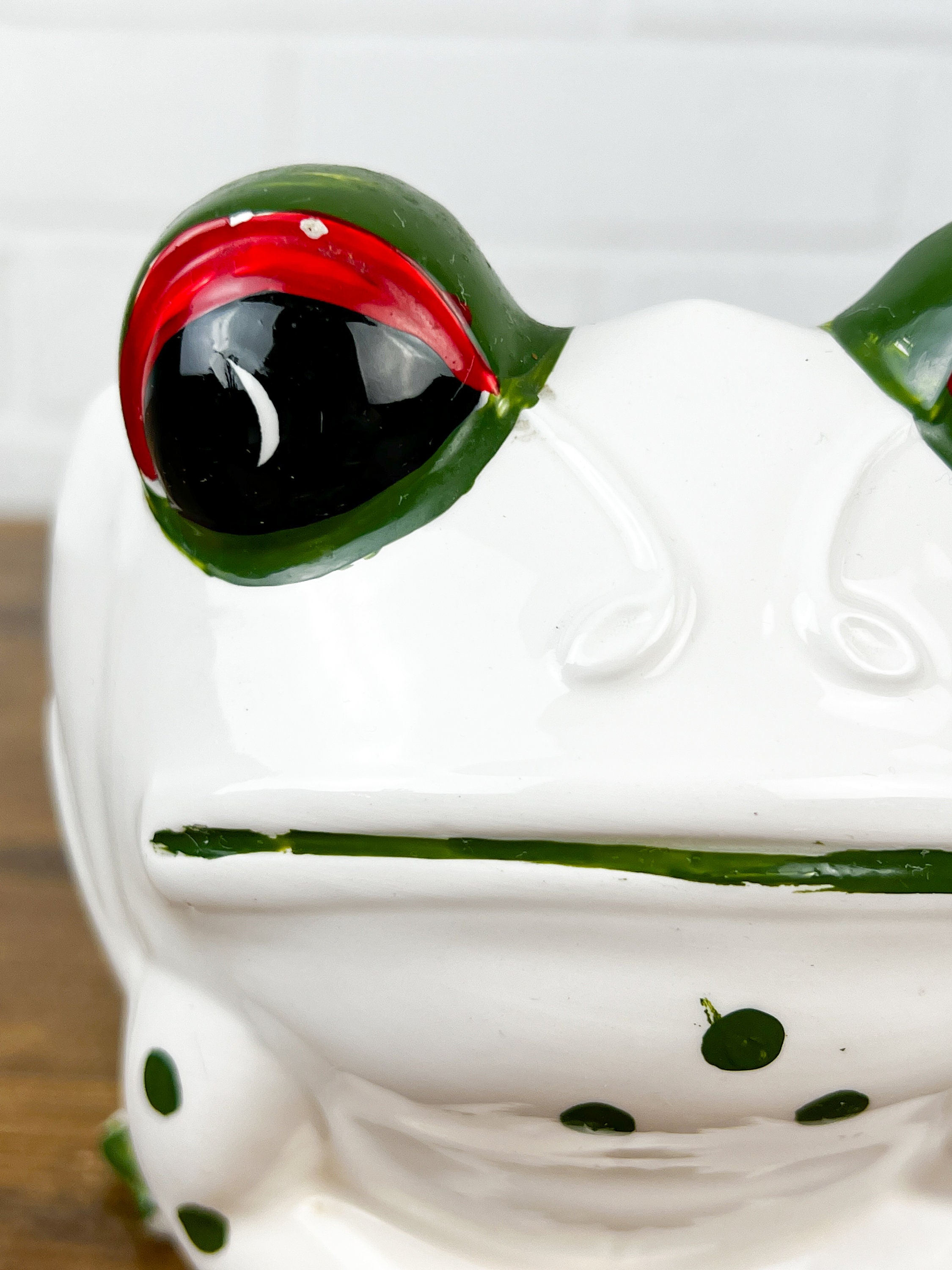 Vintage Ceramic Frog Sponge Holder - The Junk Parlor