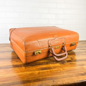 Vintage Gladiator Brown Leather Suitcase Large Luggage to Display Beach Decor Suitcase Decor