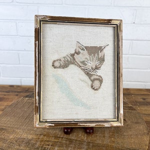 Completed Vintage Cat Cross Stitch in Distressed Brown Wood Frame 1990s Wall Art in Wooden Frame Cat Needlework Cat Wall Decor