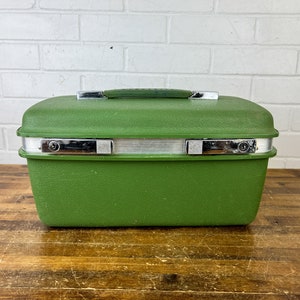 Vintage Green Samsonite Train Case Luggage with Silver Accents Authentic Samsonite Saturn Hard Travel Makeup Case