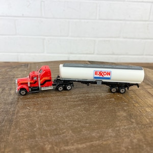 Vintage Red Semi Truck with Trailer Exxon Truck Diecast 1980s Metal Car Toy Diecast Toys Made In Hong Kong
