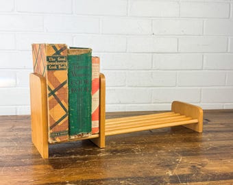 18" Vintage Sliding Wood Book Storage Rack CD Storage Tabletop Book Stand Adjustable Small Wooden Bookshelf for Counter