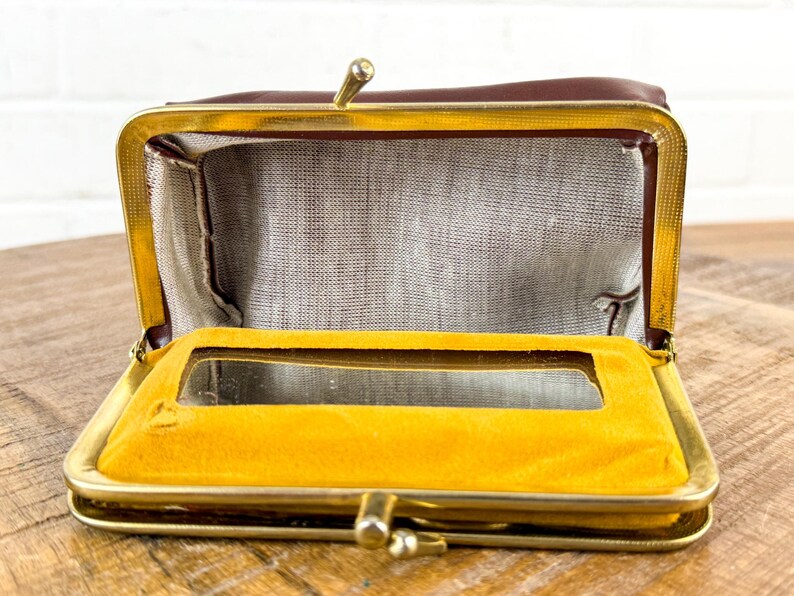 Vintage 1960s Sewing & Manicure Kit | Kiss Clasp Travel Clutch | Brown Vinyl Case Mirror | Retro Repair and Grooming Set | Mid Century image 6