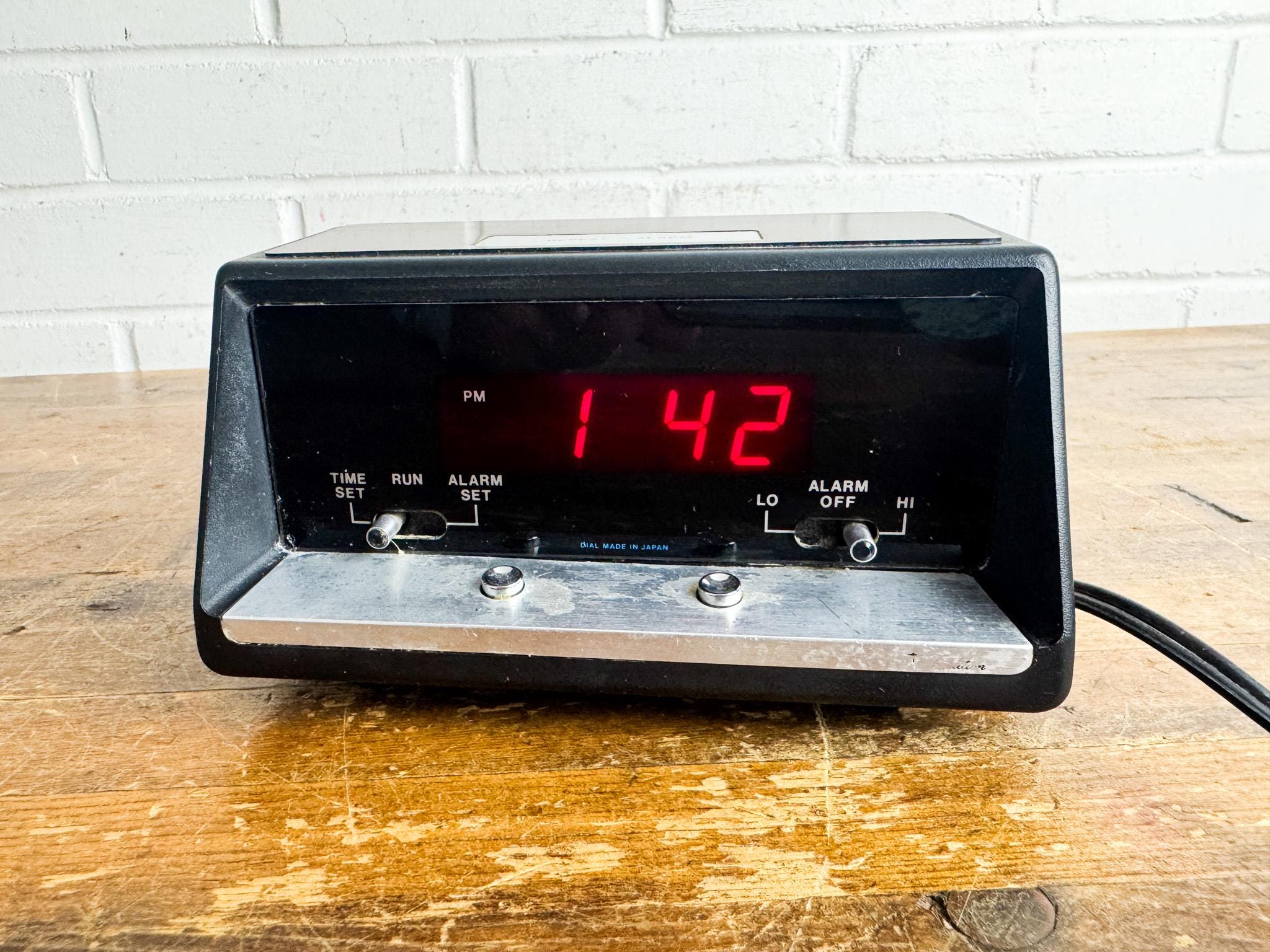Vintage Sears Radio Alarm Clock - Etsy