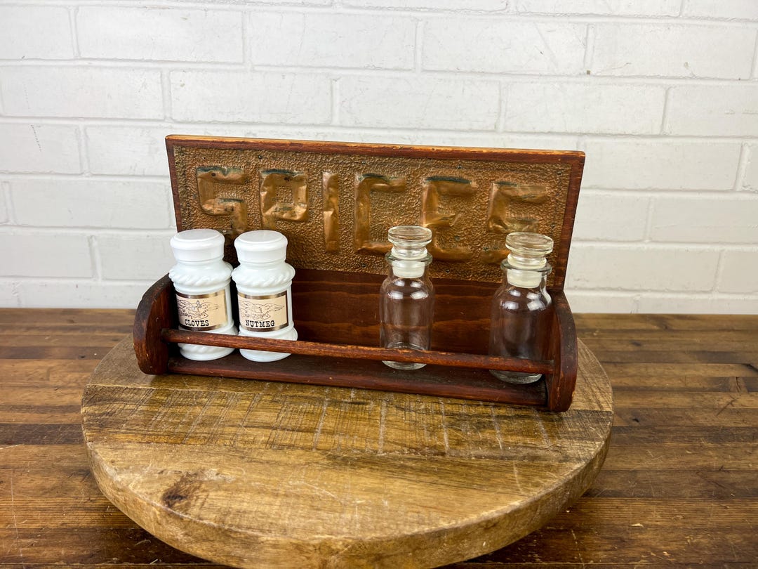 Small Vintage Wooden Spice Rack With 1 Row Word Spices on Front Simple ...