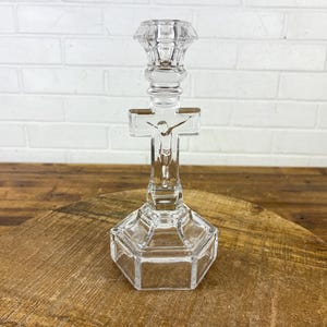 Elegant Vintage Clear Glass Crucifix Candlestick Holder – Religious Decor & Functional Art