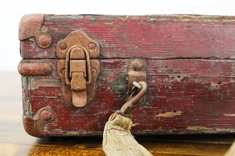 Distressed Vintage Wooden Box 13 x 8 with Handle Latches Burgundy Metal Corners Label Holder Rectangle Shape Storage