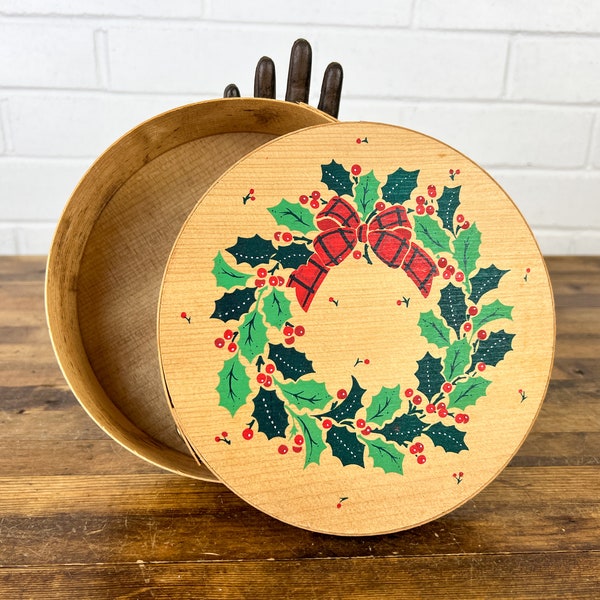 Vintage Round Wood Christmas Box with Lid Green and Red Brown Cheese Box with Holiday Wreath on Lid