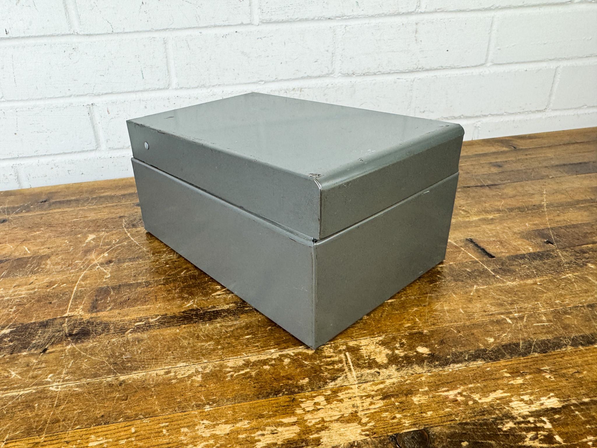Vintage Metal Index Card Box - Etsy