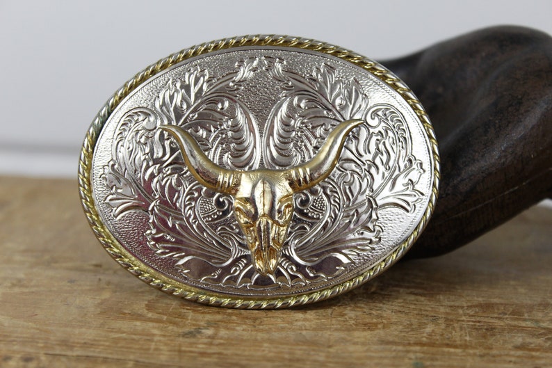 belt buckle engraving