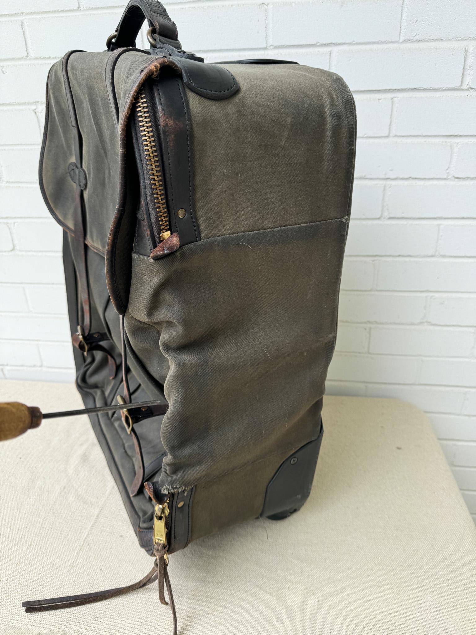 希少品！フィルソン ROLLING CARRY-ON ローリングキャリーオン FILSON フィルソン ローリング キャリーオン バッグ ミディアム