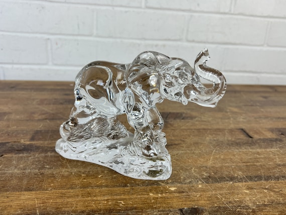 Vintage Davinci Crystal Elephant Figurine Clear Glass Animal