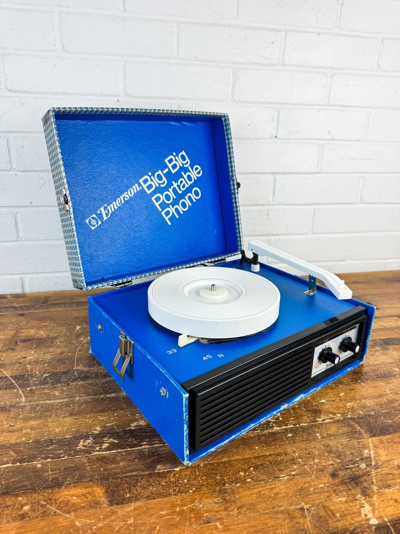 Vintage Emerson Big Big Portable Record Player | 1970s Suitcase Turntable Blue | Retro Kids Phonograph | Display or Repair image 11