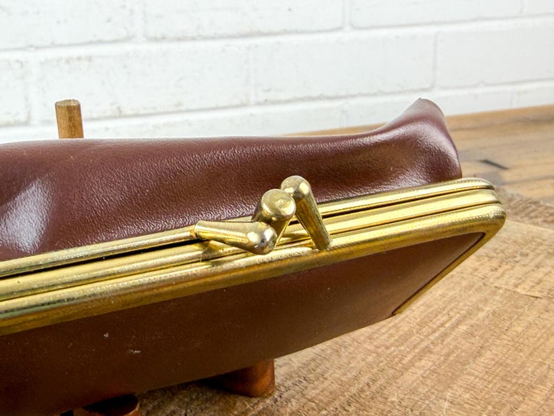 Vintage 1960s Sewing & Manicure Kit | Kiss Clasp Travel Clutch | Brown Vinyl Case Mirror | Retro Repair and Grooming Set | Mid Century image 13