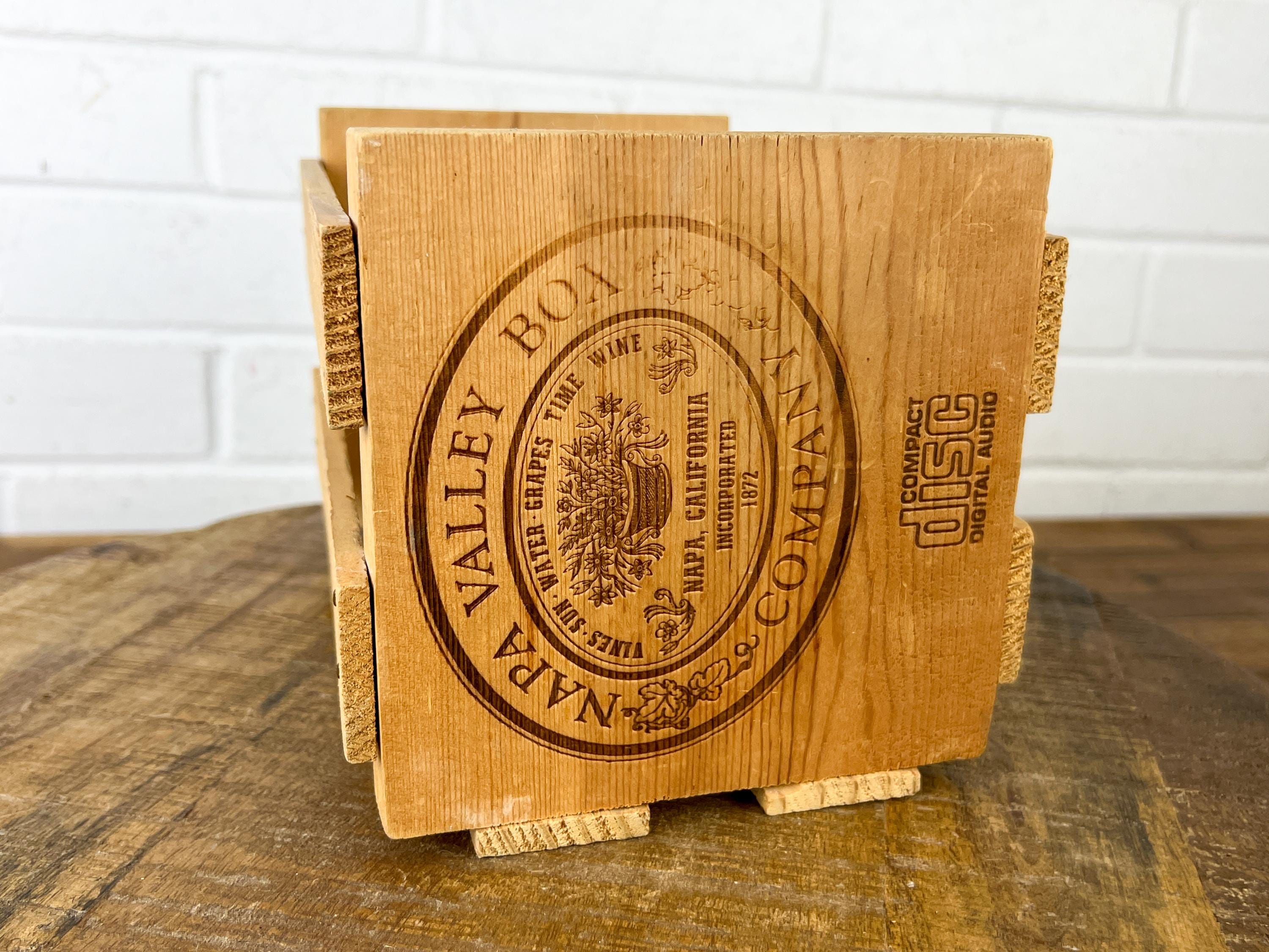 Napa Valley Box Company 木製ラック Napa Valley Box Company / 木製