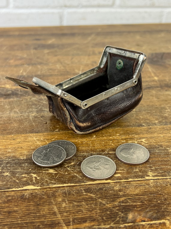 Small Vintage Brown Leather Pouch with Metal Fram… - image 3