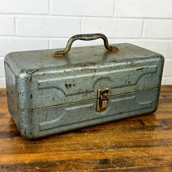 Distressed Vintage Blue Metal Tackle Box Old Fishing Gear Metal Box with Lid Old Fishing Gear Metal Box to Display Fishing Decor
