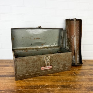 Distressed Vintage Craftsman Metal Toolbox – Silver Utility Chest with Removable Tray