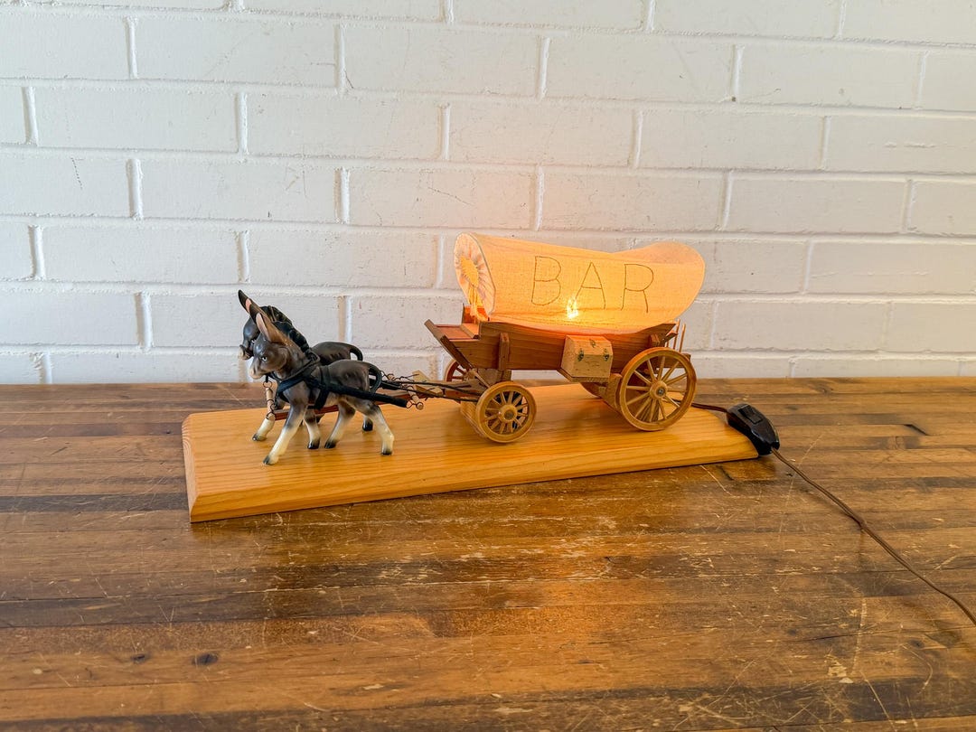 Vintage Western Covered Wagon Bar Light | Lighted Wagon Table Lamp ...
