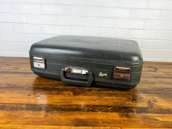 Vintage Blue Skyway Suitcase With Key - Locking Luggage, Display