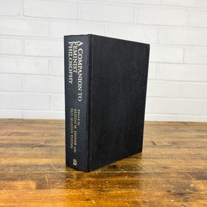 Vintage A Companion to Feminist Philosophy Book Copyright 1998 by Alison M. Jaggar Iris Marion Young Hardcover Book to Display