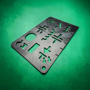 Plantilla para esquemas electrónicos: plantilla para dibujar símbolos de circuitos del tamaño de una tarjeta de crédito.