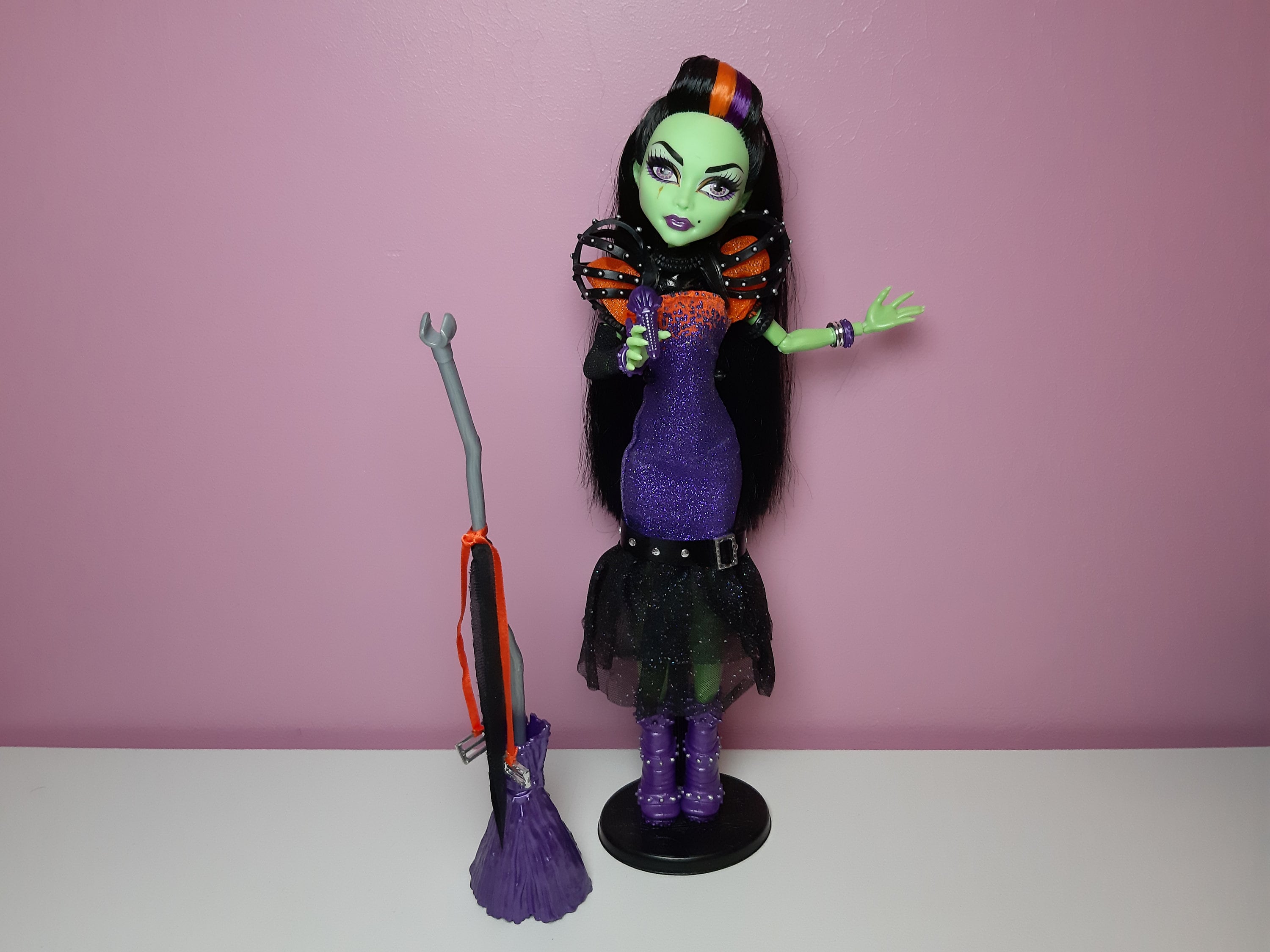 Casta hotsell fierce doll