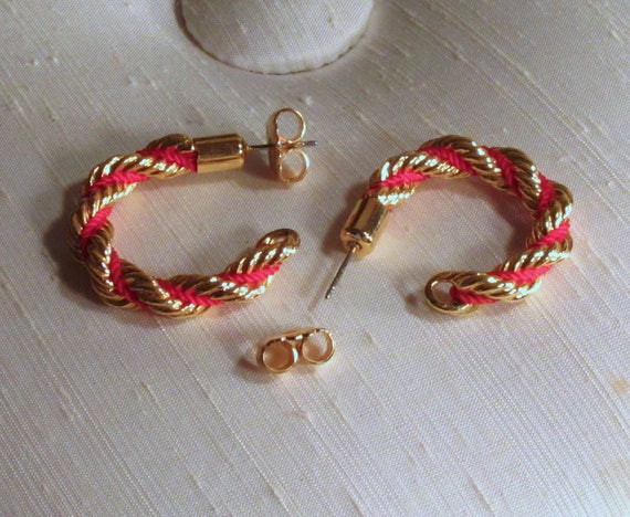 Avon Color Twist Hoop Earrings - Twisted Red and … - image 4